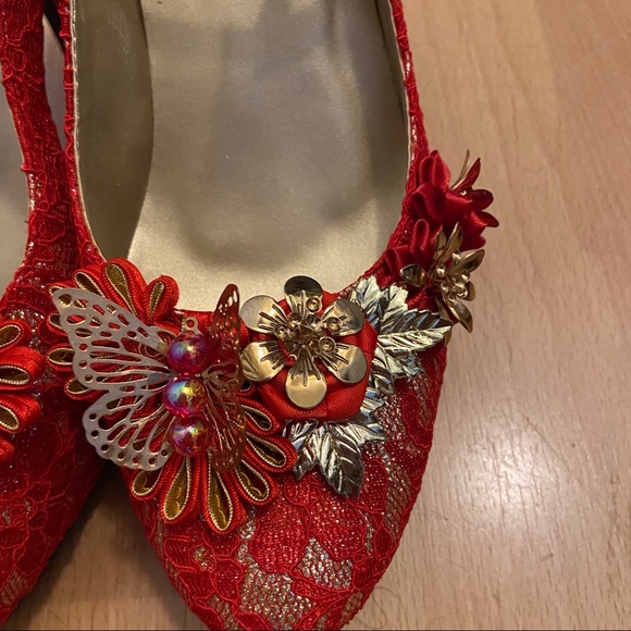 Red lace heels - Picture 3 of 8